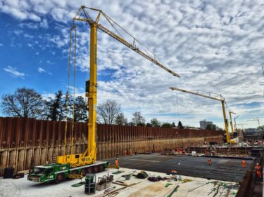 Spierings kraan langs A9
