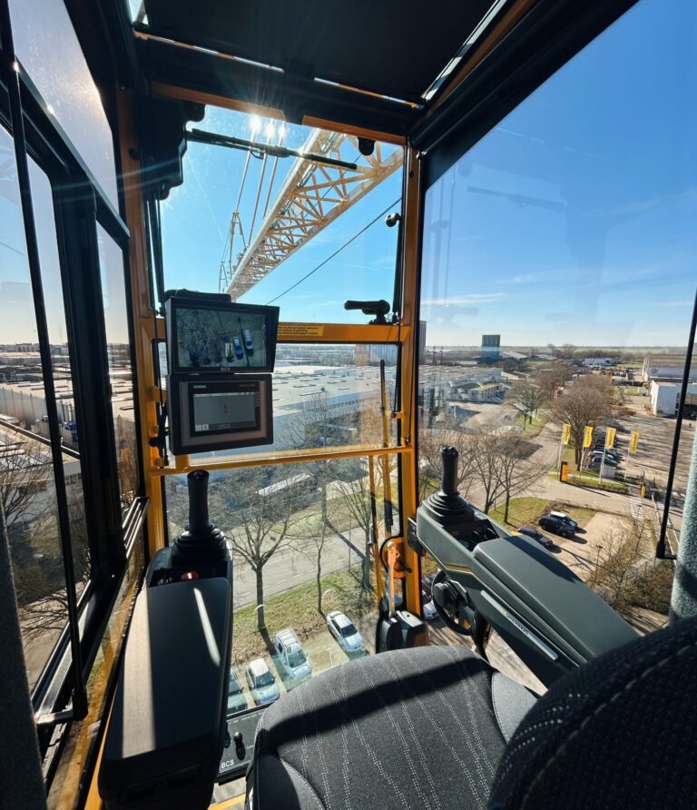 Goed zicht in de Spierings kraancabine