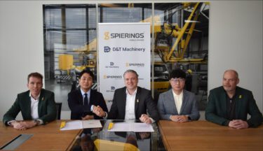 Spierings Mobile Cranes stelt D&T Machinery aan als officiële dealer in Zuid-Korea
